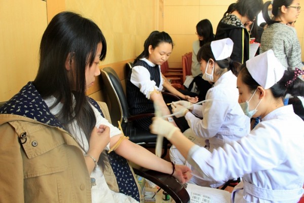 Уʮֻ2015괺޳Ѫ1