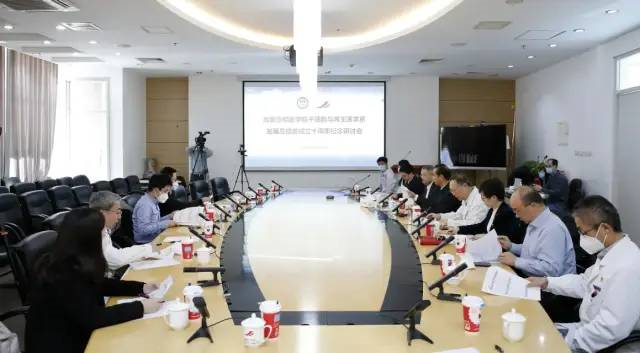 8b7fe0d1a02f481385977bb75d4a293f.png 8b7fe0d1a02f481385977bb75d4a293f.png