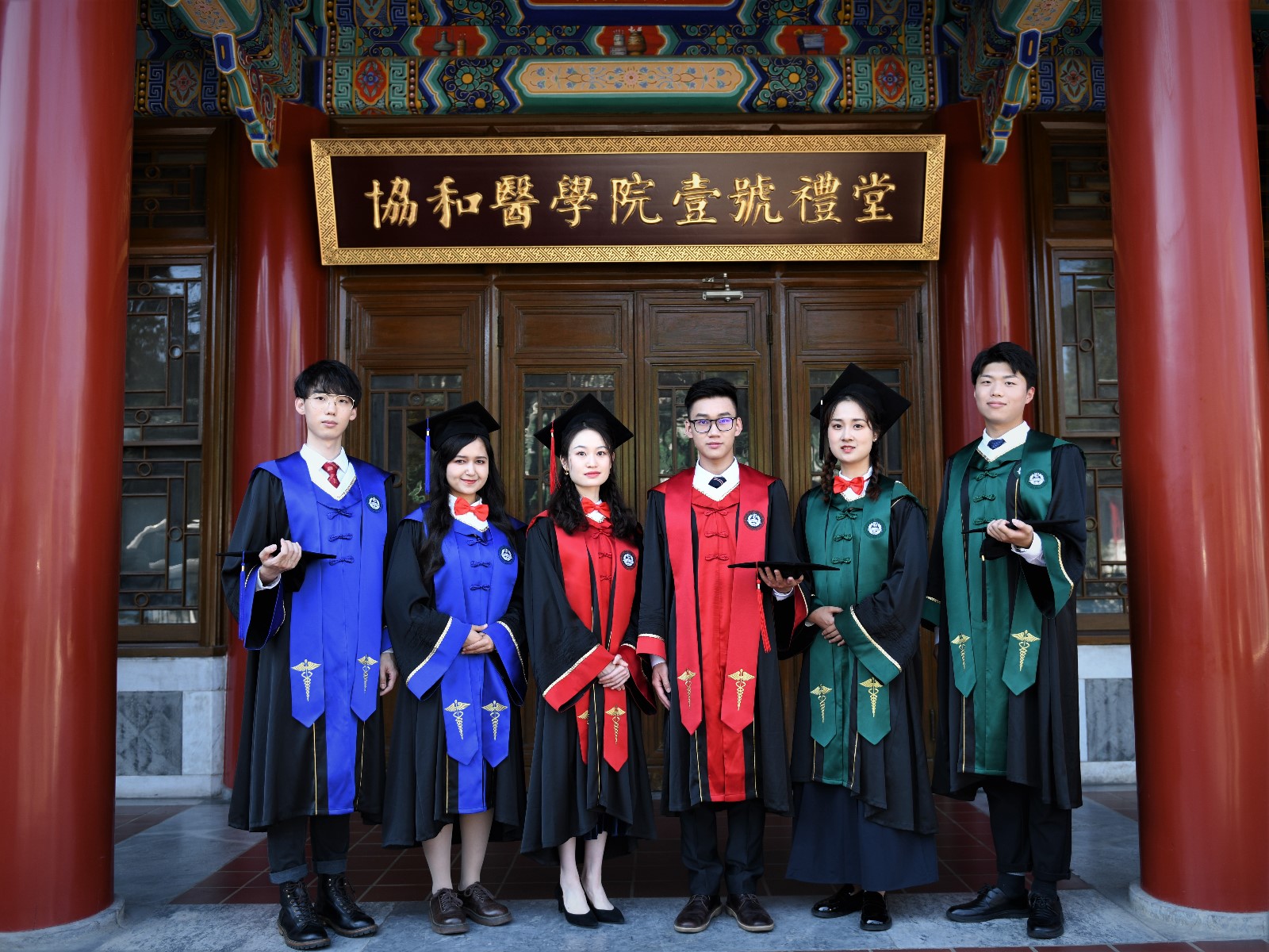 壹号礼堂合影.jpg 壹号礼堂合影.jpg