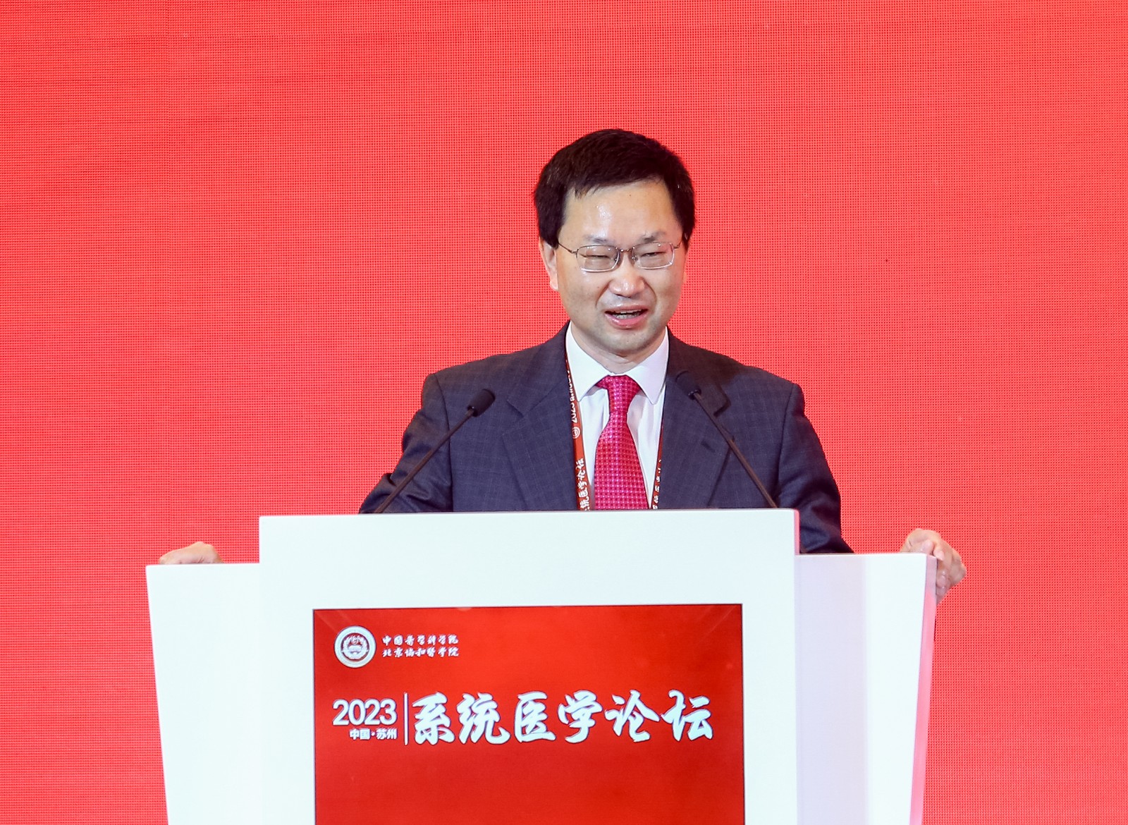 姚建红.jpg 姚建红.jpg