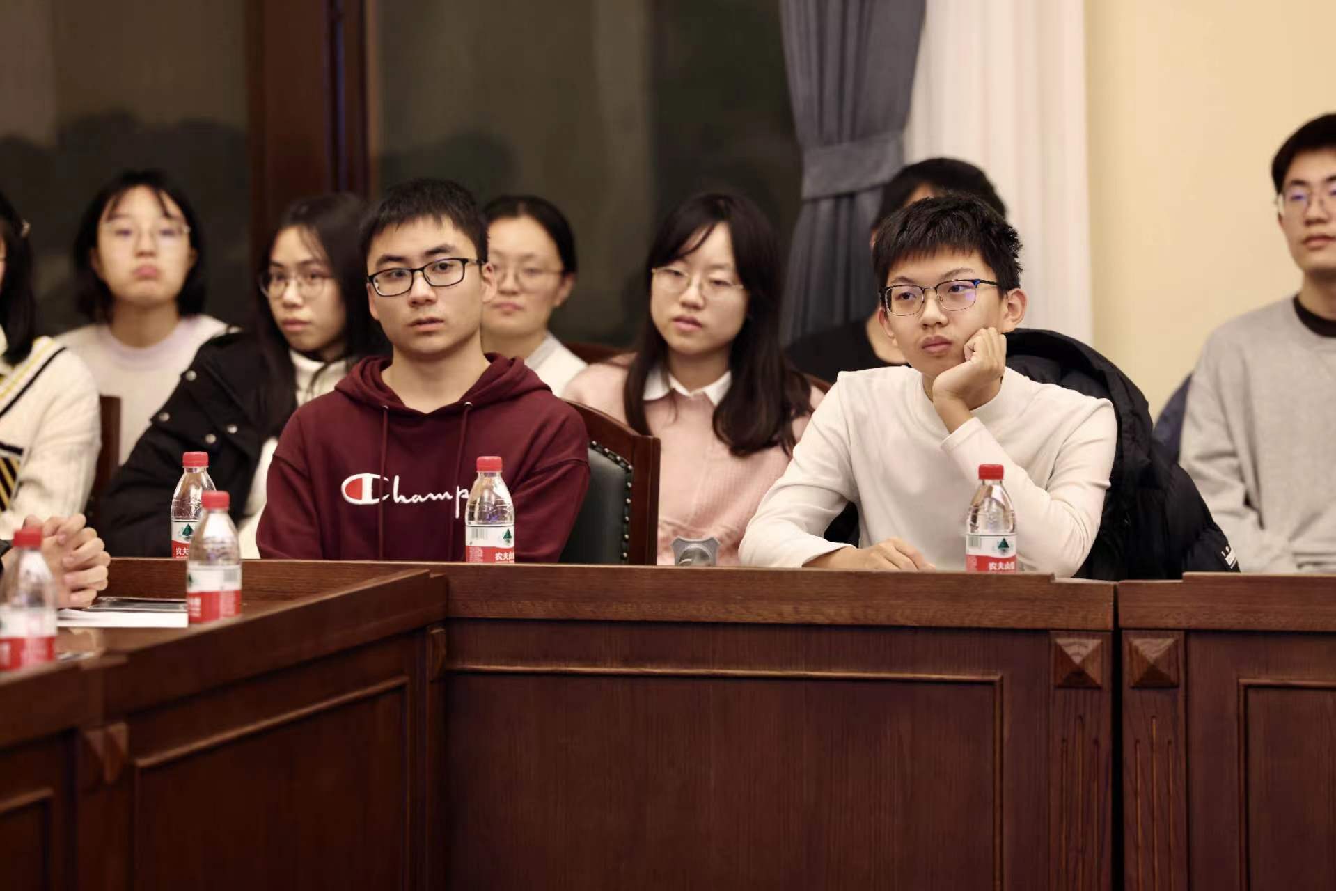 交流3.jpg 交流3.jpg