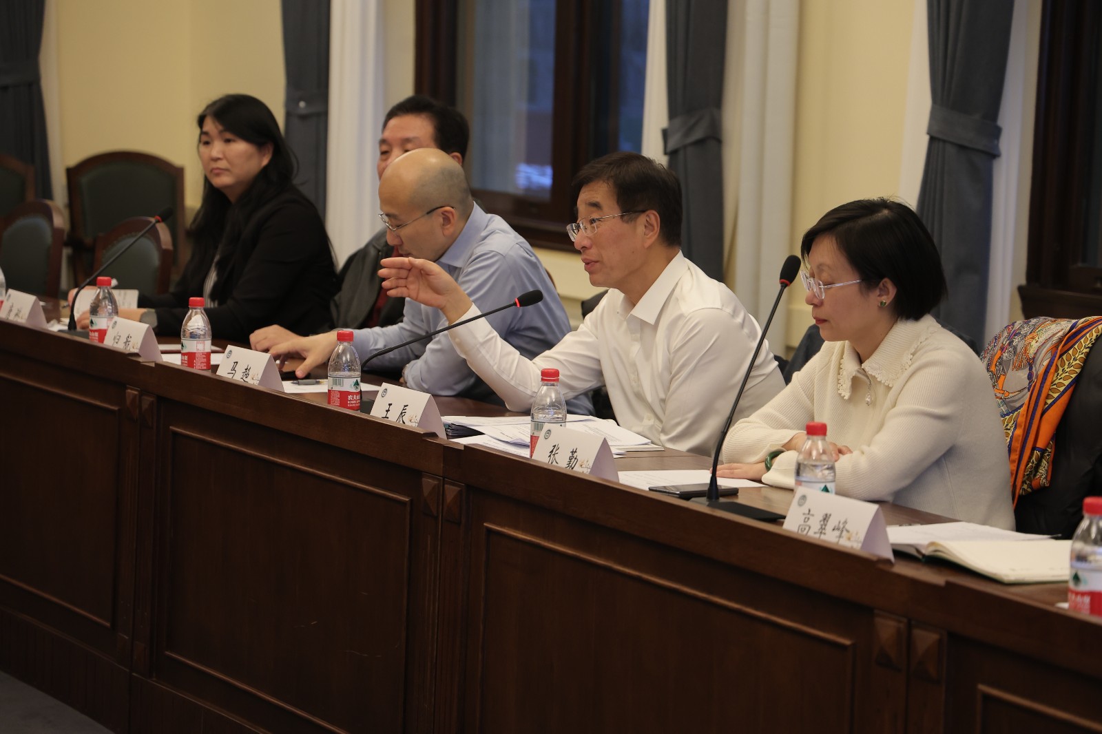 交流1.jpg 交流1.jpg