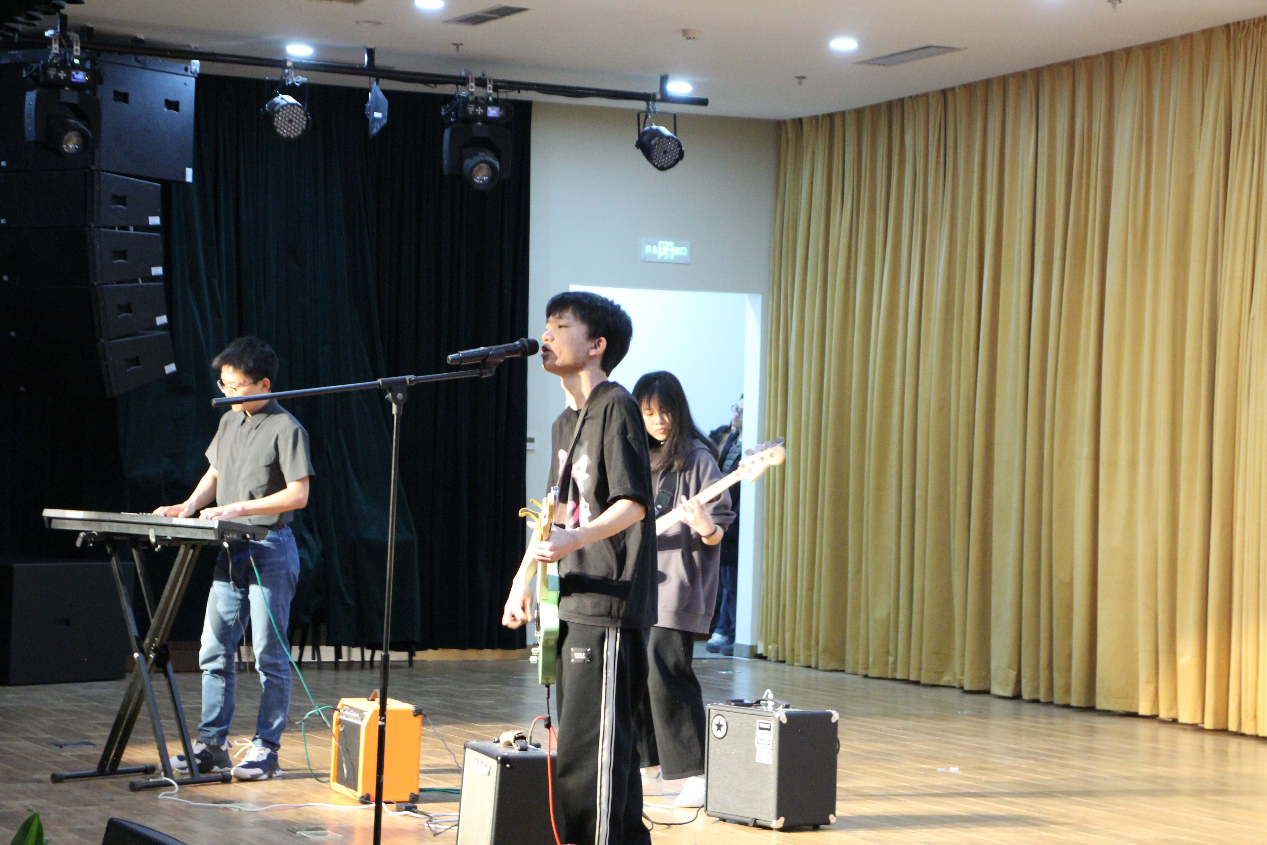 dba20e3bc9504a459923db881bd21ec4.jpg dba20e3bc9504a459923db881bd21ec4.jpg