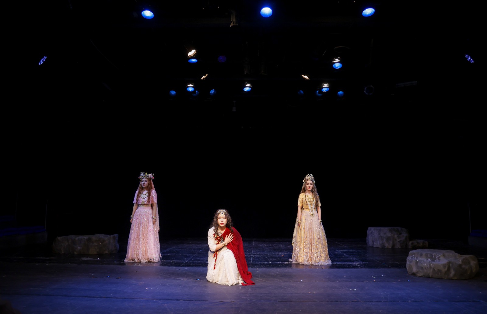 剧照1.jpg 剧照1.jpg