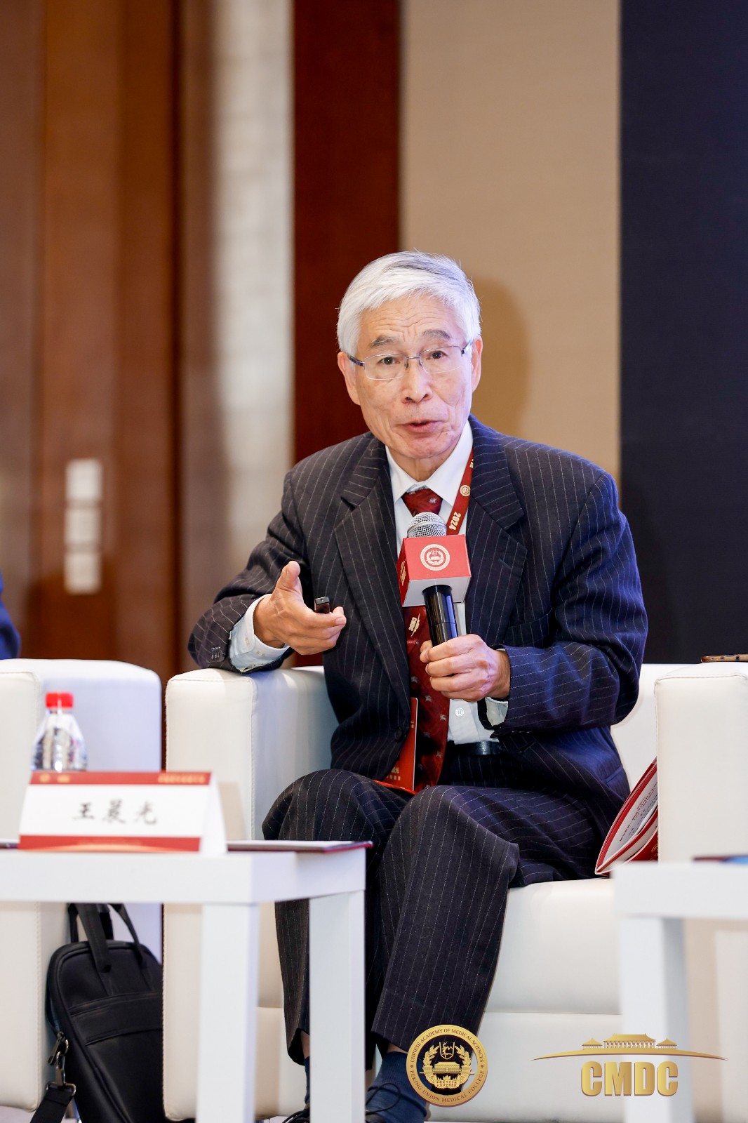 王晨光.jpg 王晨光.jpg