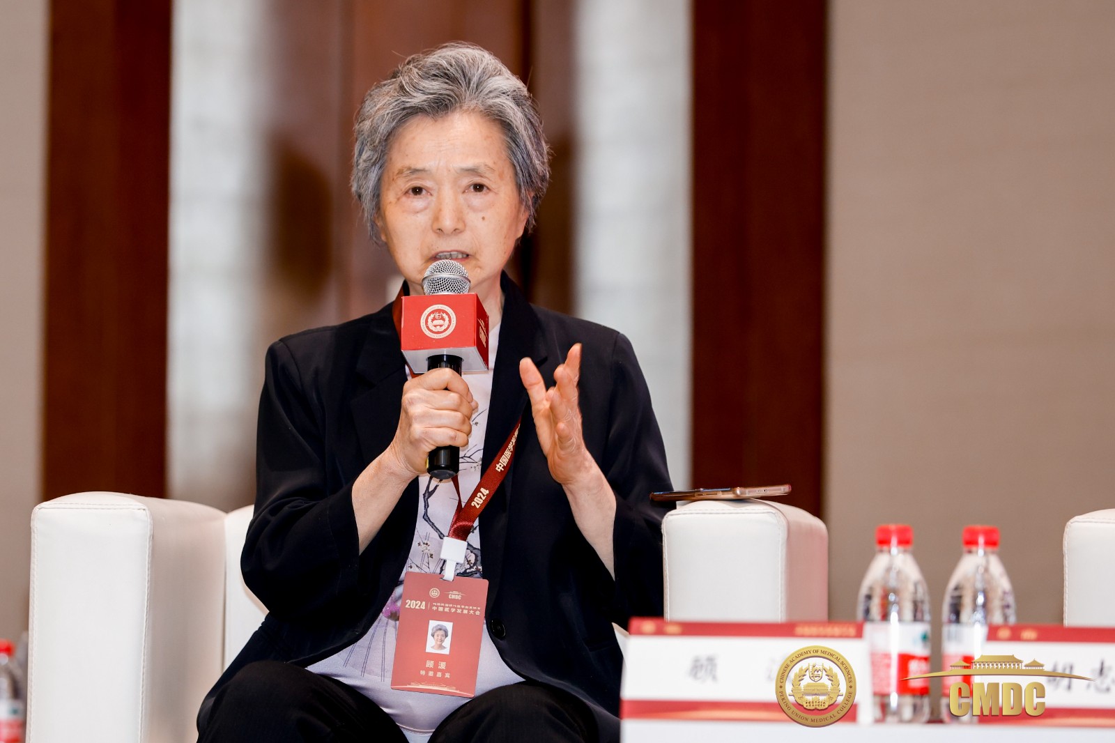 顾湲.jpg 顾湲.jpg