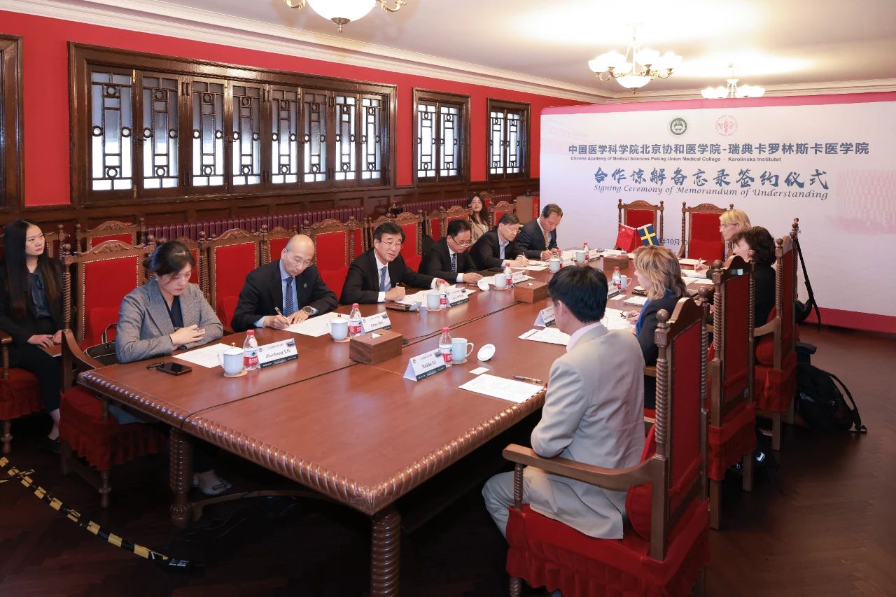 70698d7afcf8406c8eeb941834c96022.jpg 70698d7afcf8406c8eeb941834c96022.jpg